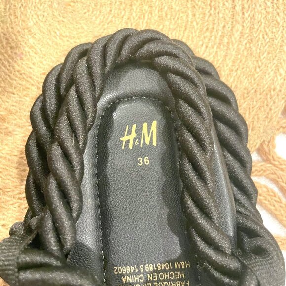 H&M Black Robe Twisted Flat Open Toe Sandals Size EU 36/ US 5 - Picture 3 of 10